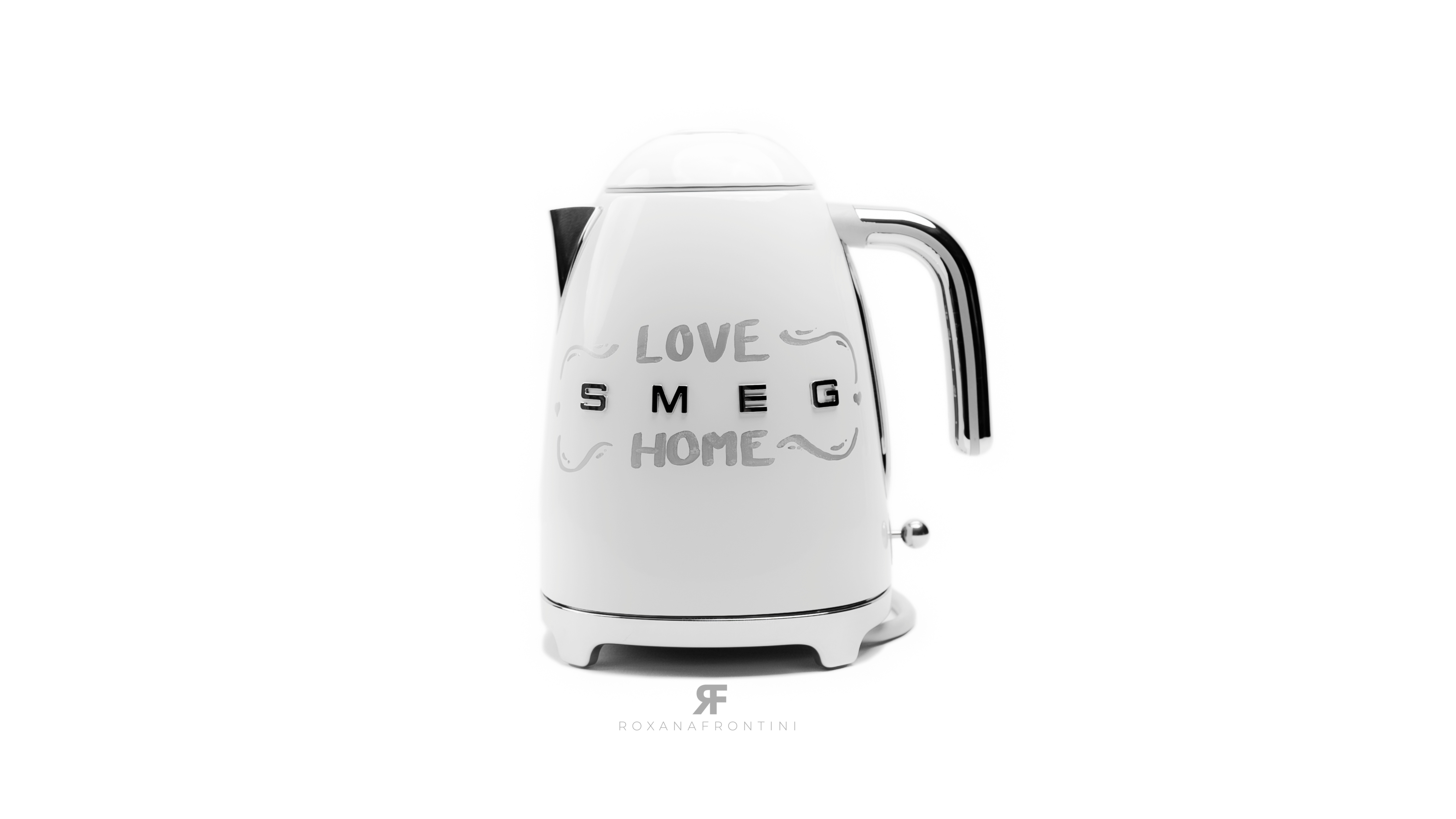 SMEG Silver & White Electric Kettle By ROXANA FRONTINI Series LOVE SW –  Roxana Frontini®
