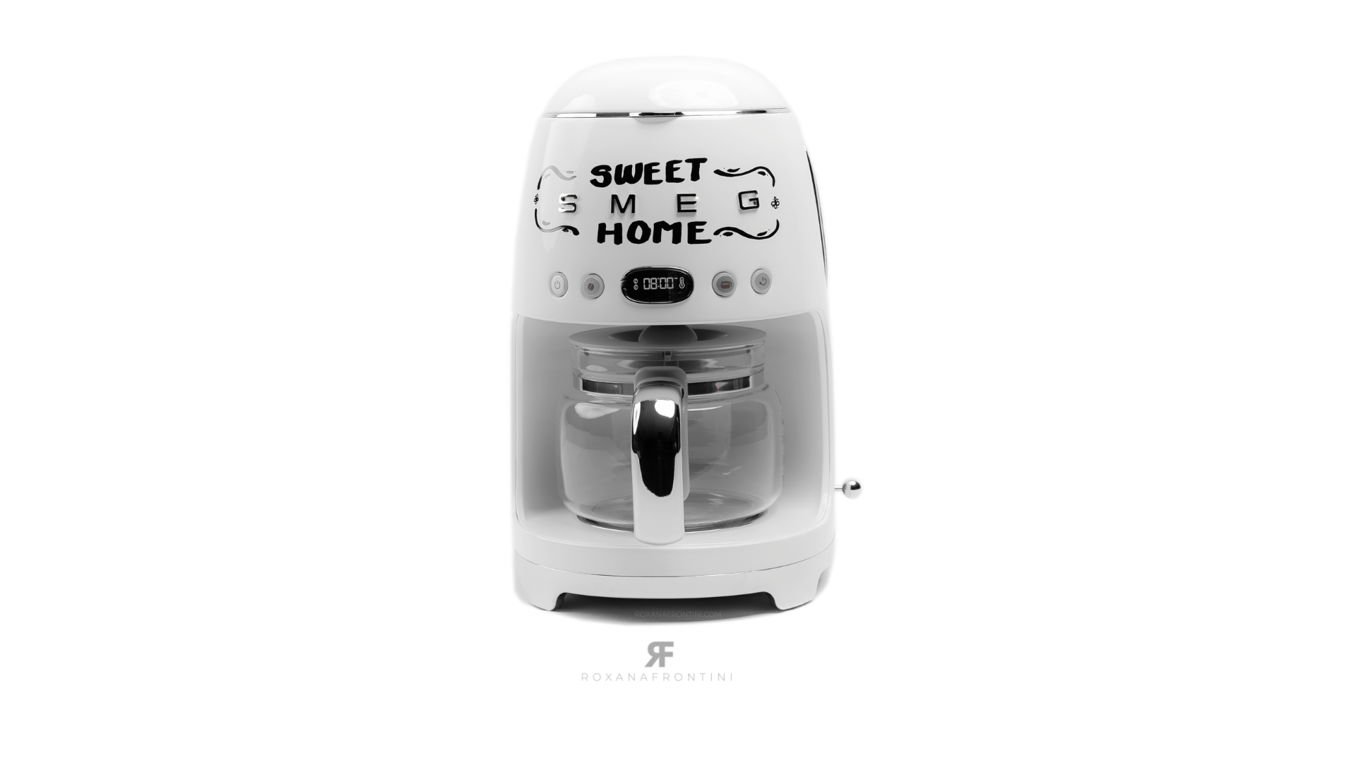 White smeg 2024 coffee maker